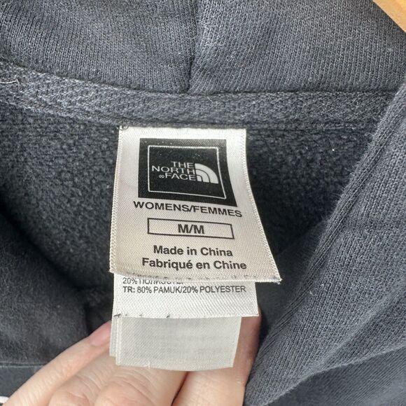 The North Face Hoodie Womens Medium Short RUNS PETITE Outdoors Black Pullover - Picture 2 of 7